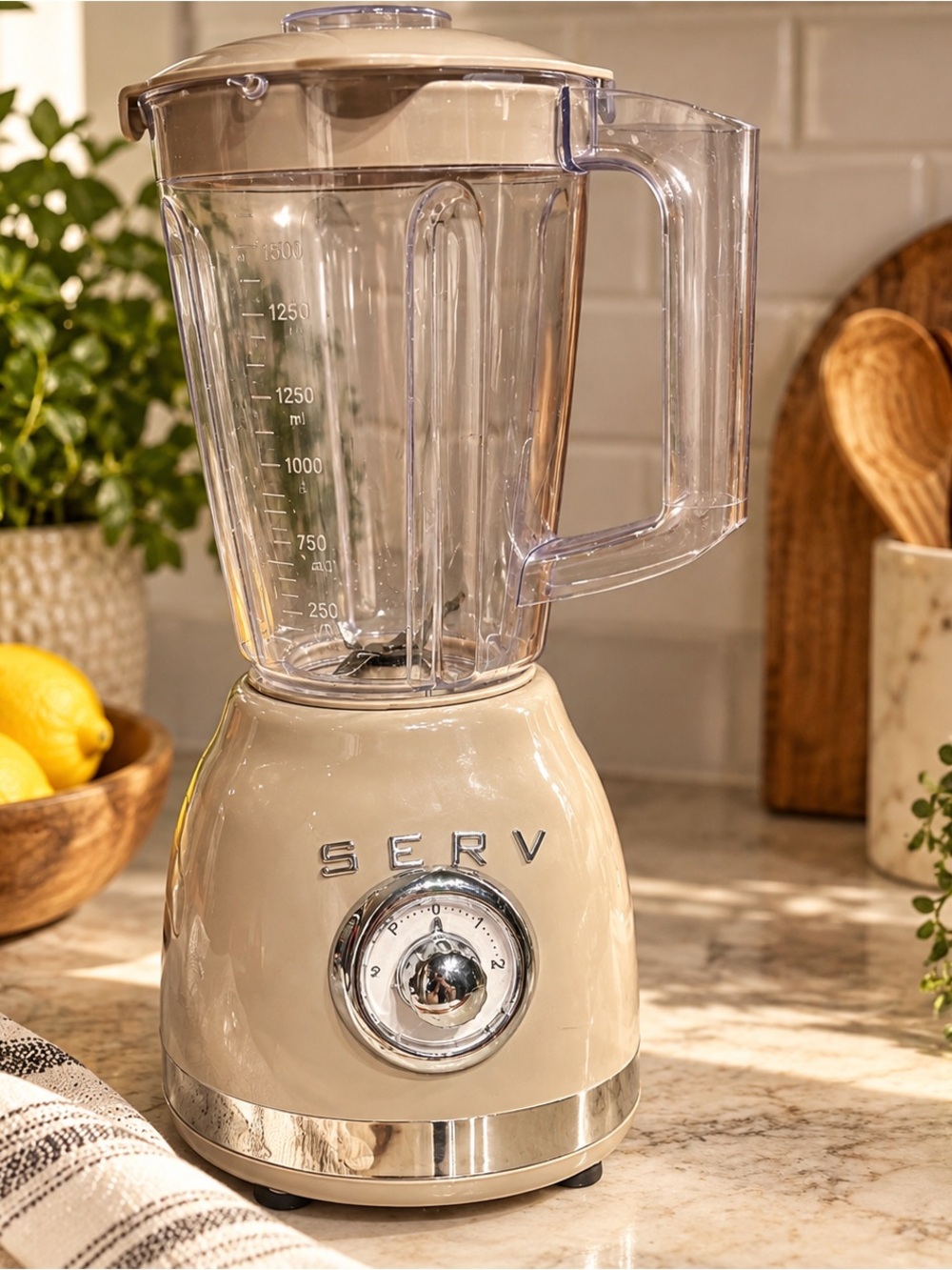 Beige Retro-Style Countertop Blender